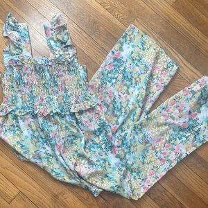 The Mint girls floral jumpsuit smocked top 14/16 like new
